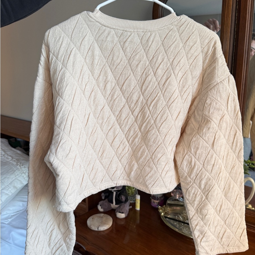 ZARA Cream Quilted Crewneck Sweatshirt - Picture 3 of 3